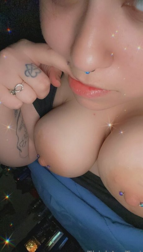 torilynnx13 エロティック女優 画像