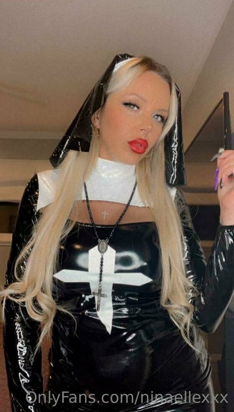 ninaellexxx スター アーカイブ