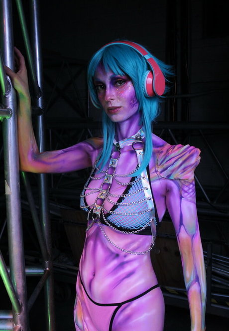 金髪ストリップOnlyFans アート裸 写真