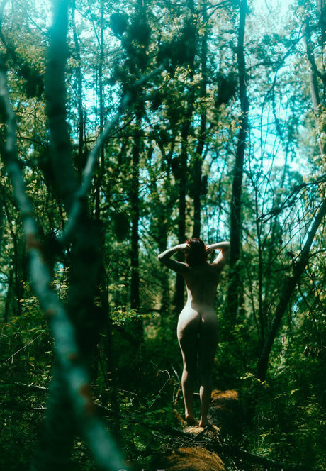 aziebugx ヌードモデル ギャラリー