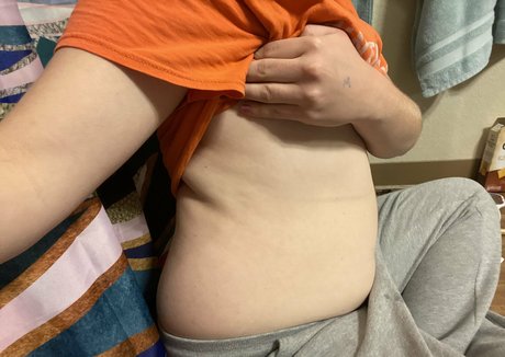 アジア人のタトゥー OnlyFans ヌード 画像