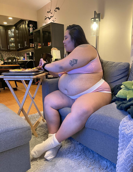 ぽっちゃり痴女OnlyFans ポルノ 写真