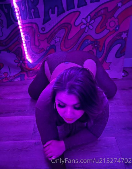 痩せたブロンドのOnlyFans セクシーヌード 写真