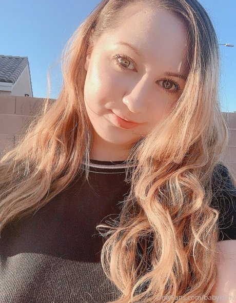 kirbybae XXXモデル 写真