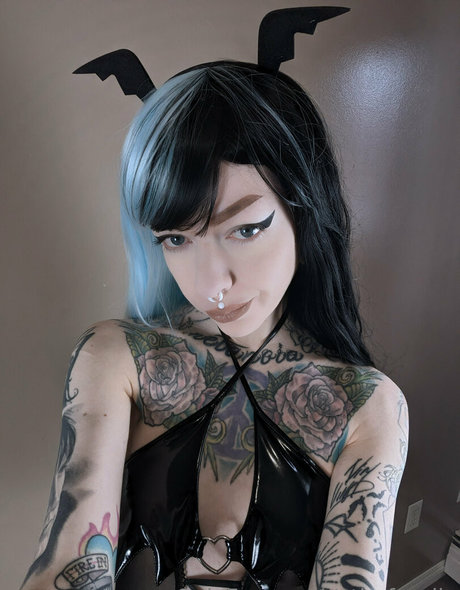 xthefragile 無料女優 写真