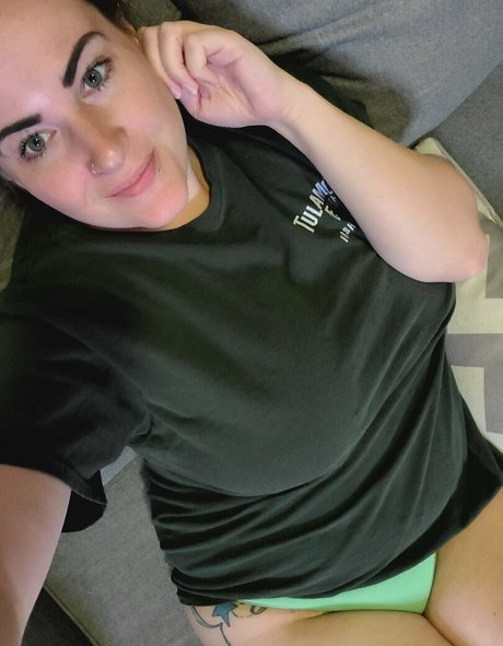 アジア人のタトゥー OnlyFans ベスト 画像