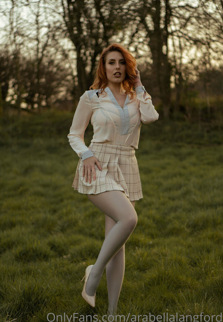 arabellalangford 裸のモデル 画像
