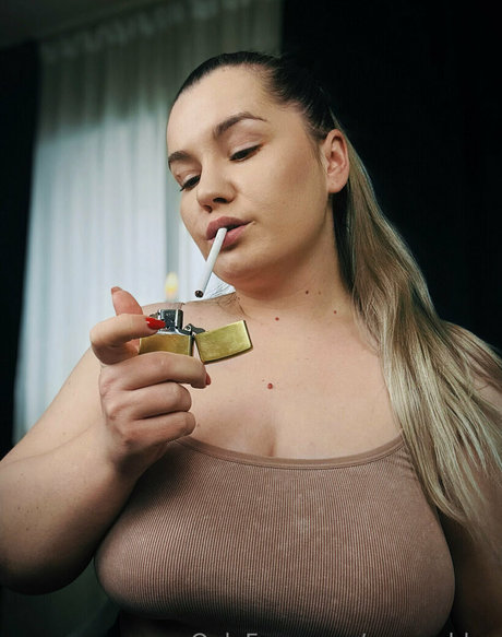 evegoddes ヌード女優 写真