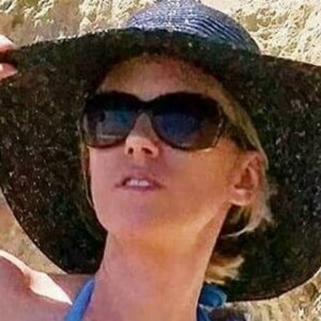 Az Powergirl 裸のポルノスター 写真