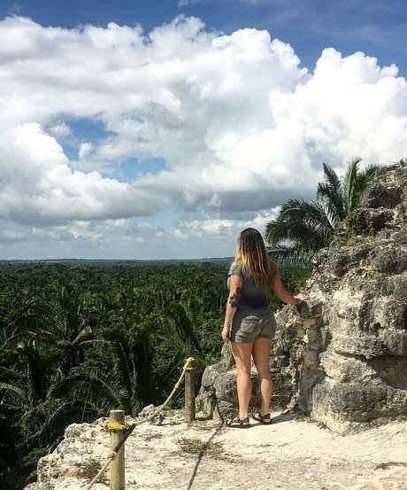 Chelsea Hammill 女優 画像