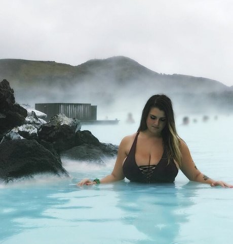 Chelsea Hammill 高品質のスター 写真