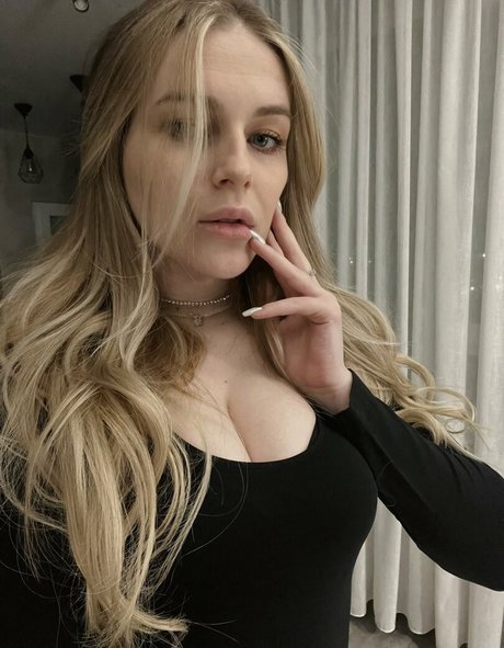 アジアのティーンオンリーファン 無料セクシー 写真