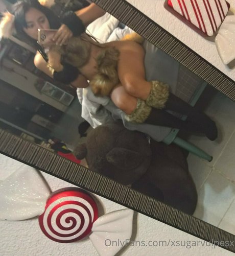 xsugarvulpesx ポルノスター 裸 写真