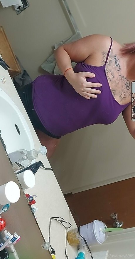 アジア人のタトゥー OnlyFans 無料ヌード ギャラリー