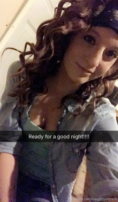 ティーンプッシーOnlyFans 無料裸 写真