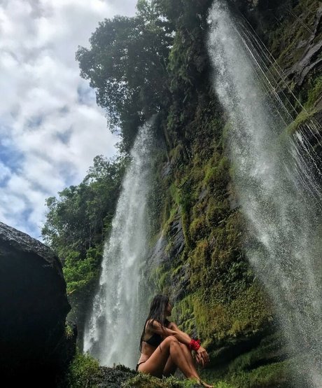 Alicia Londono 高品質スター 写真