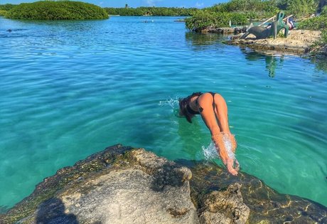 Alicia Londono かわいいモデル 画像