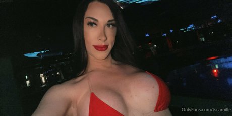 巨乳とお尻のOnlyFans ホット裸 写真