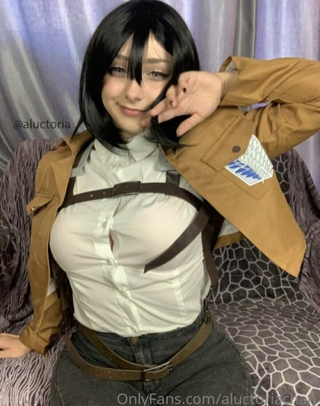 aluctoriachan HDスター 写真