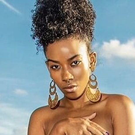 Dressah anacleto pereira セックスモデル 写真