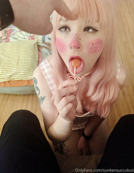 ストリッパーOnlyFans ホットヌード 画像