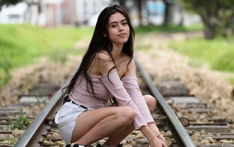 Zaheera Juni セクシーなポルノスター 写真