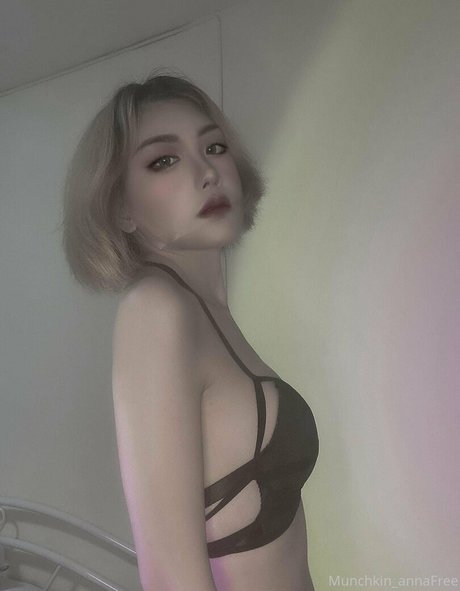 ティーングラスオンリーファン ホット 写真