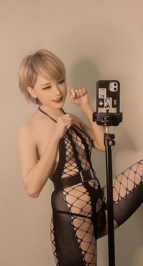 ゴスアジアンOnlyFans 可愛い 画像