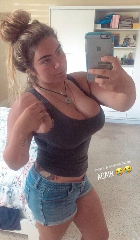 Nicky Nicole 可愛い女優 写真