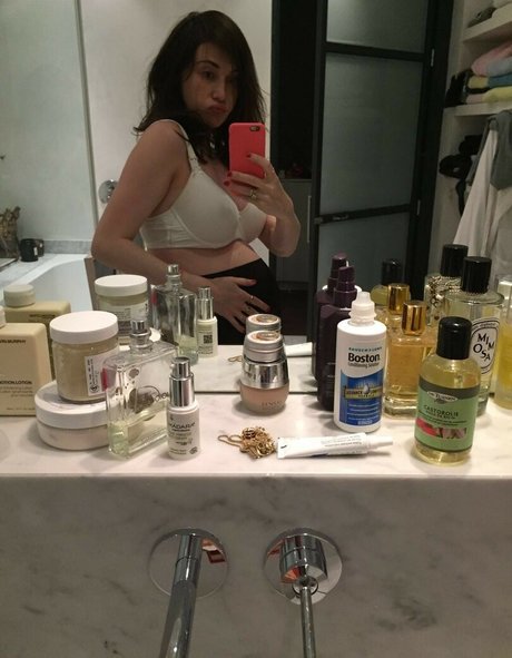 ボディビルダーカップルOnlyFans トップ ギャラリー