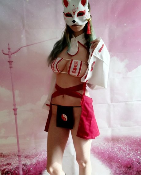 b kitty アダルト女優 画像