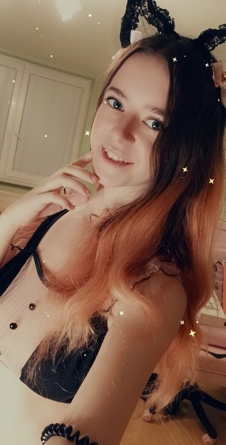 b kitty エロティックなスター 画像