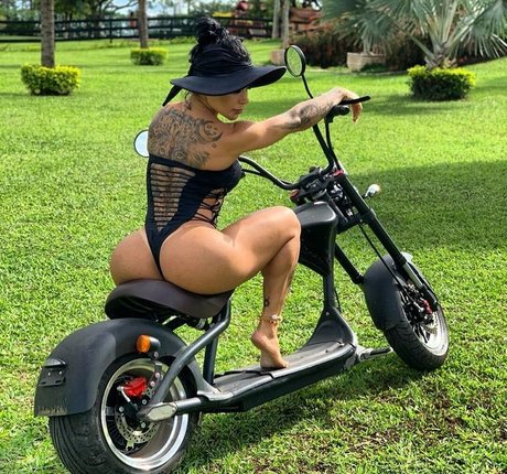 Fabi Frota ポルノスター 写真