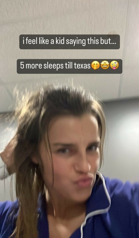 Janelle Jolicoeur 独占モデル 写真