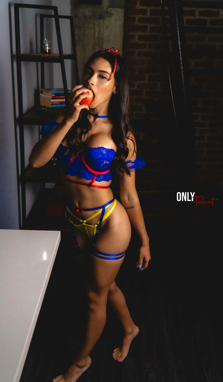 danielaantury セックスモデル 写真