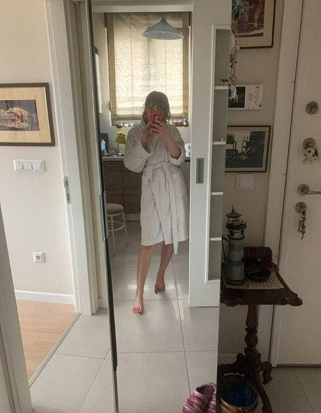 クソなOnlyFans セクシー裸 画像