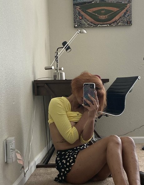 yagurl top profile image