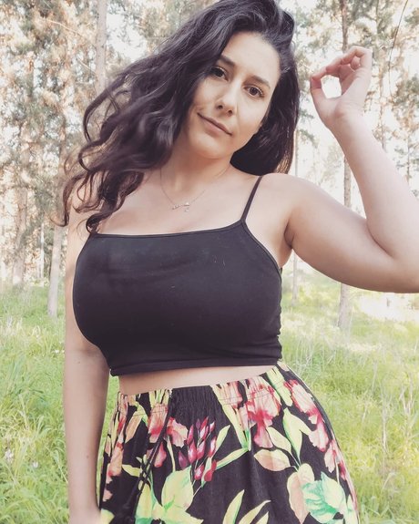 Hadar Simon 素敵なモデル 画像