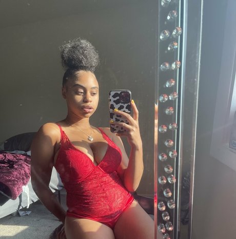 kaylalebombbb アートポルノスター 写真