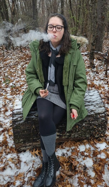 trippyhippie demise 無料モデル 画像