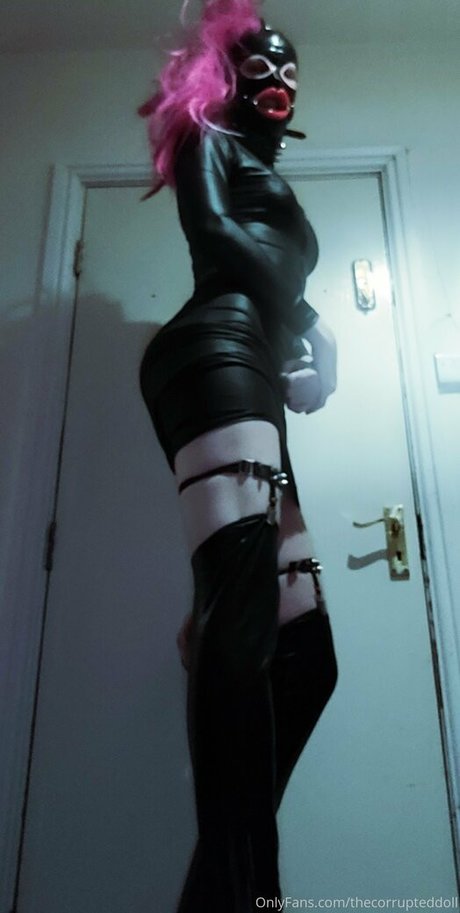 アジアンベイビーOnlyFans 無料セクシー 写真