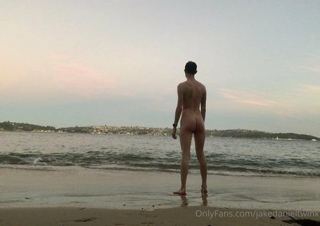 jakedanieltwink スター 裸 画像