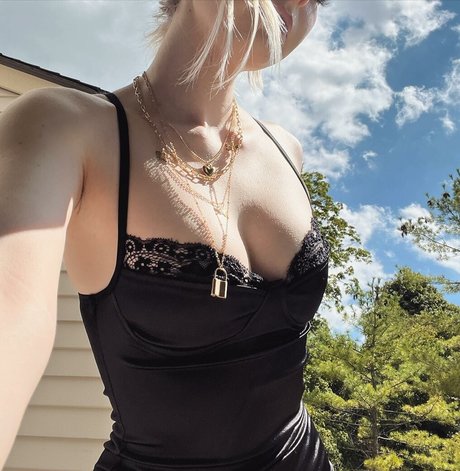 Vavandvoa 素敵なモデル 写真