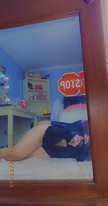 simpfucker 無料女優 写真