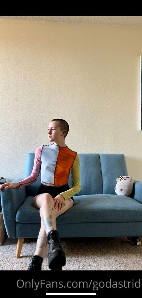 アーミーガールズオンリーファン セックス 画像