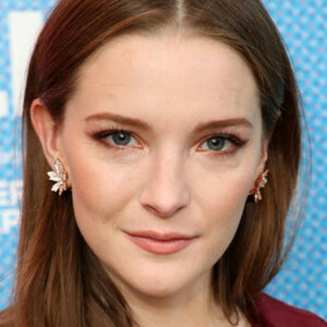 Morfydd Clark 美しい女優 画像