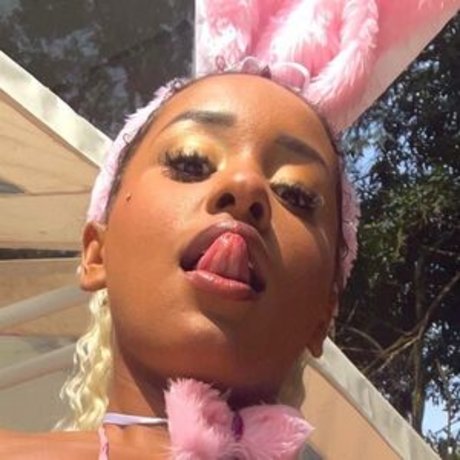 Kelly Medeiros セクシーモデル 画像