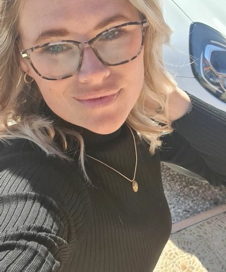 Abi Fox ポルノスター 美しい 画像