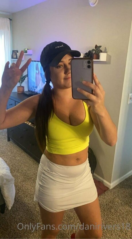 ガールフレンドOnlyFans 美しい裸 写真