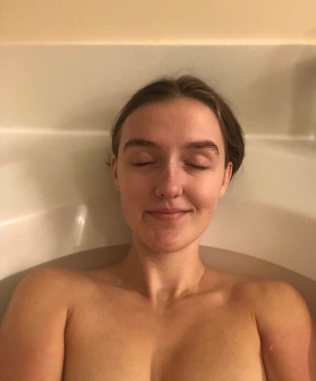 foxyopheliaa 無料モデル アーカイブ